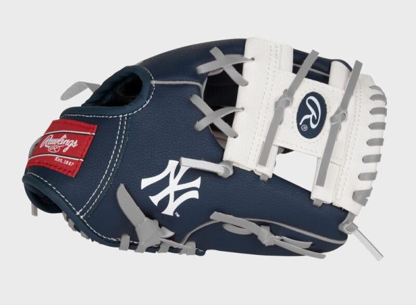 New York Yankees 10-Inch Team Logo Glove