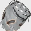2022 Heart of the Hide 33 in Fastpitch Catchers Mitt - Image 2